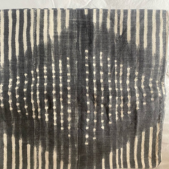 Pottery Barn Shibori Diamond Pillow Cover 24” - Picture 3 of 10